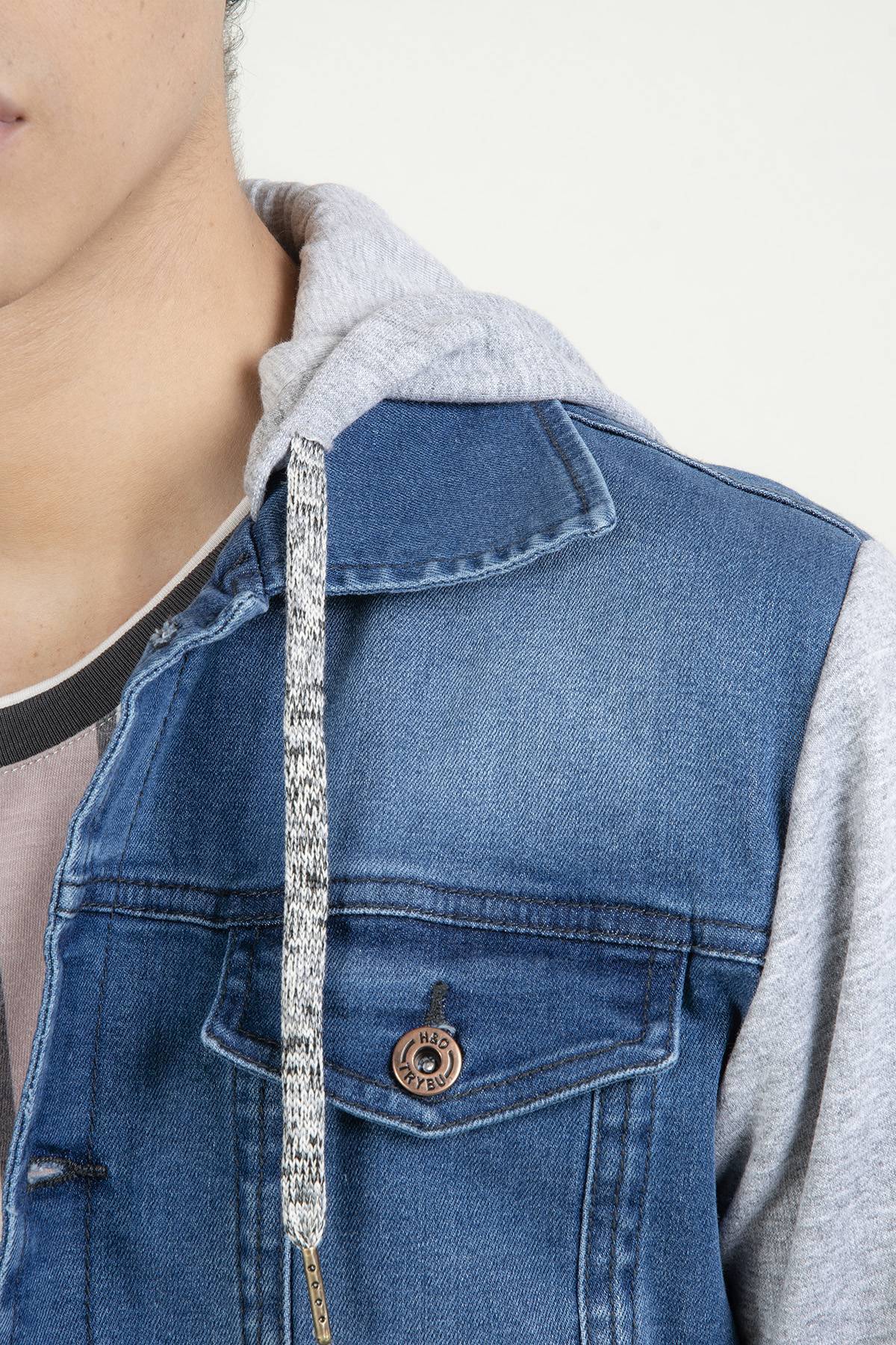 Chompa denim con capucha H O Trybu