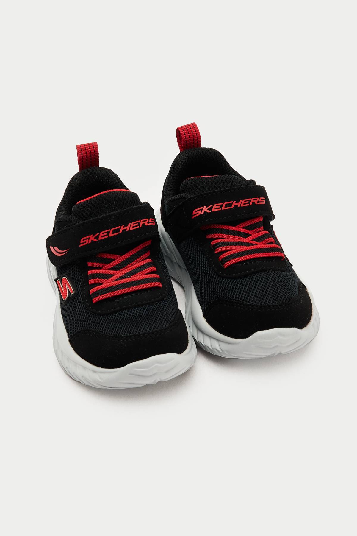Zapatos skechers en quito ecuador niños sales