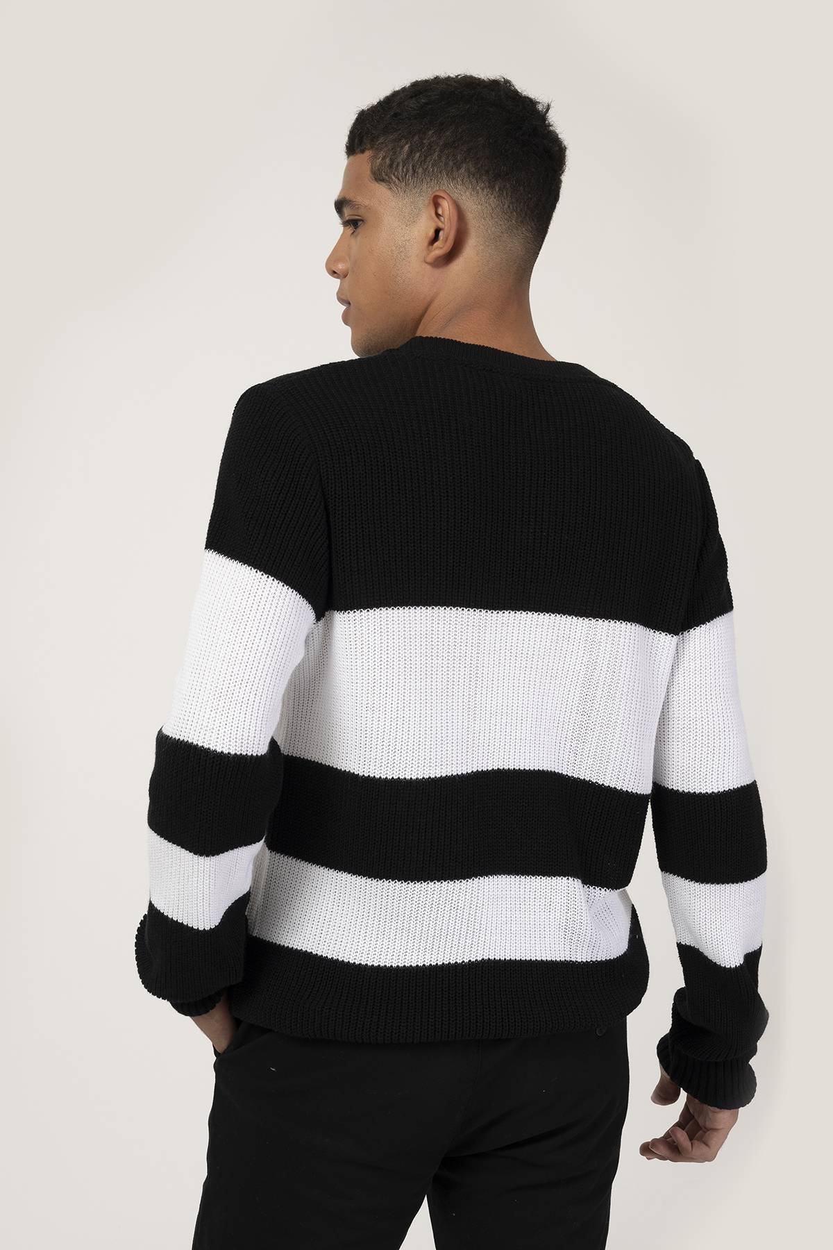 Sweater Tejido Ligero con Cortes H&O Deprati Tienda Online