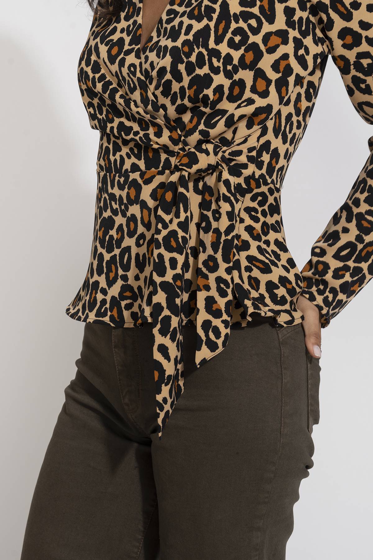 Blusas de outlet animal print 2019