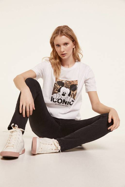 Camiseta mickey mouse online stradivarius