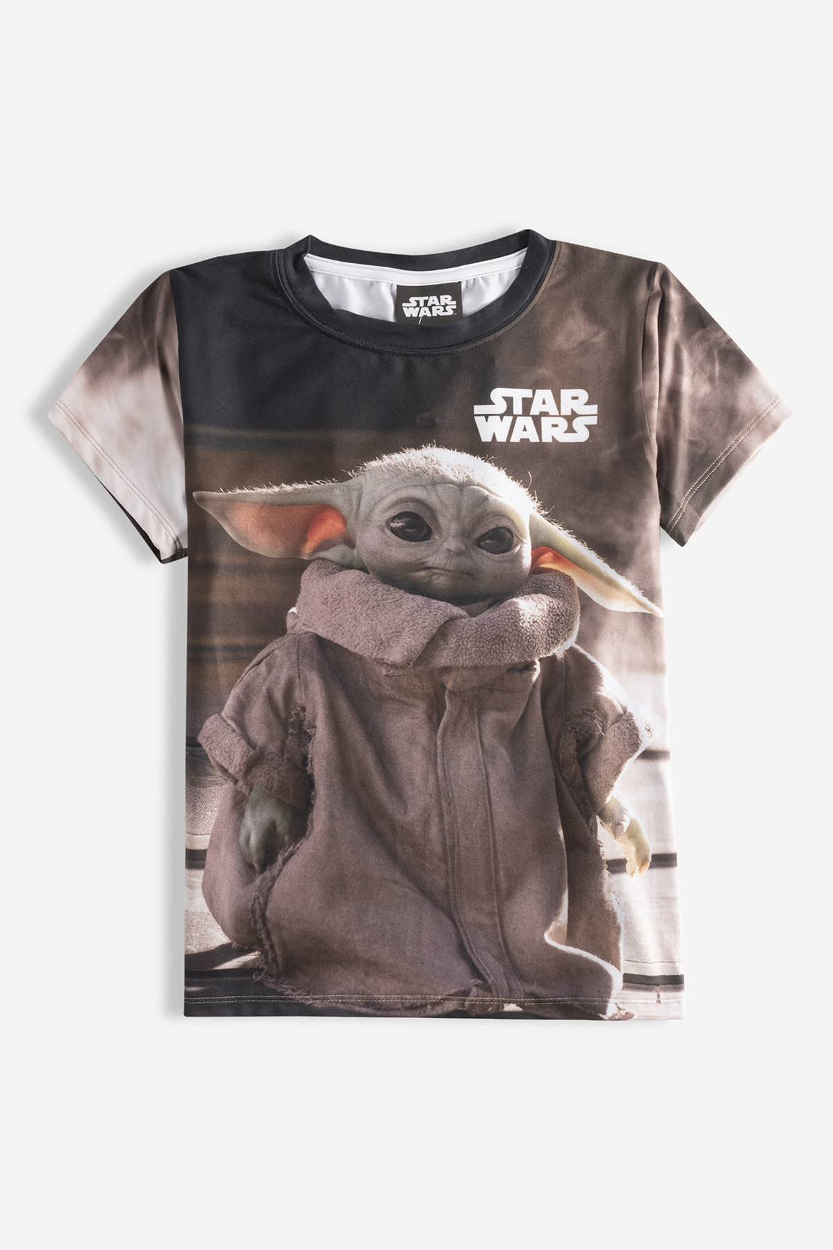 Camiseta baby yoda discount pull and bear