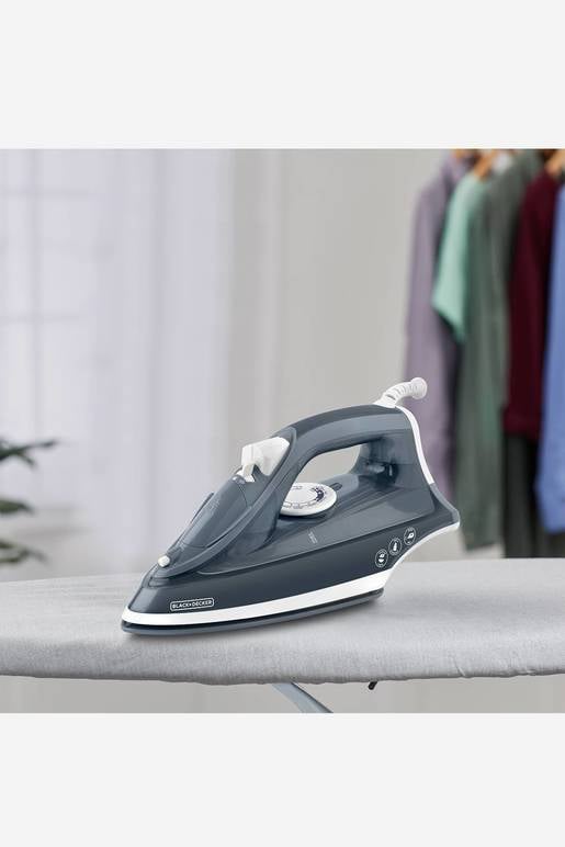 Plancha de Ropa Antiadherente Auto Clean Black & Decker De Prati