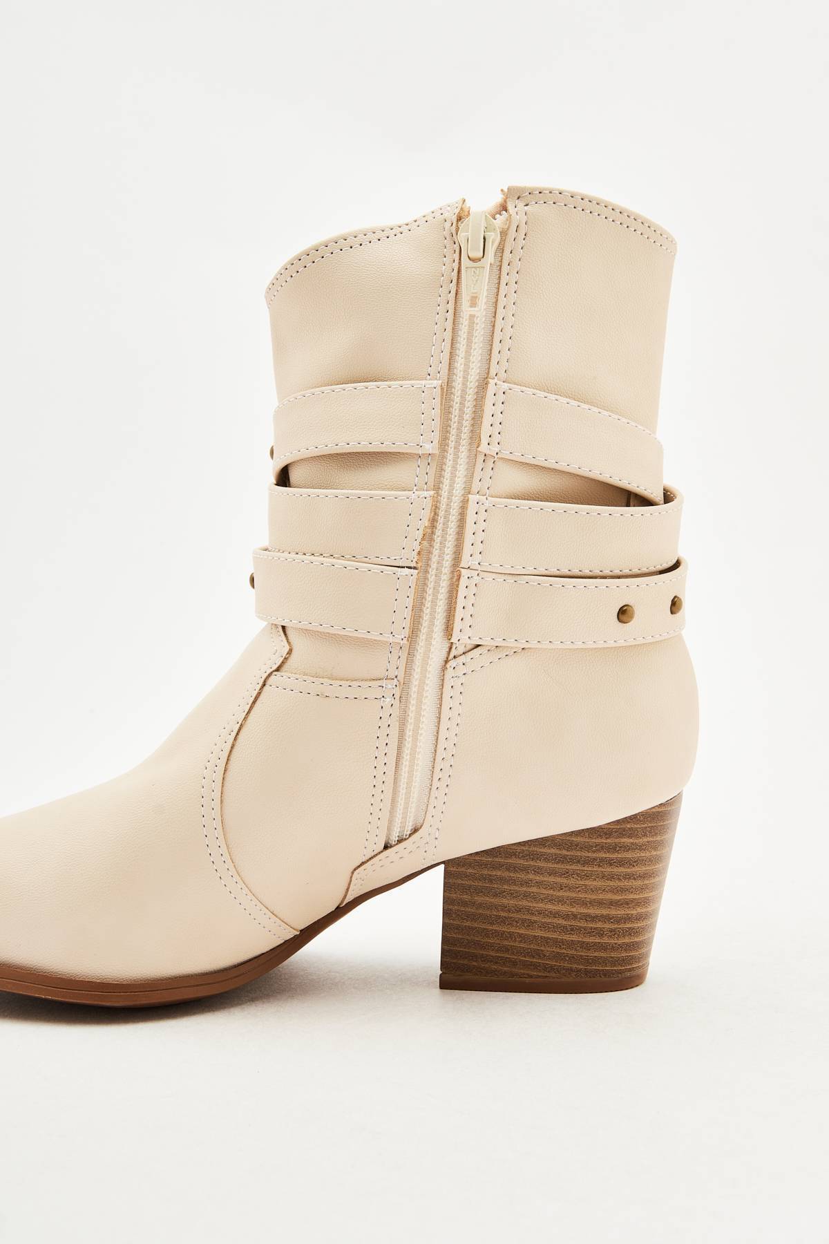Botas 2024 bebece 2019