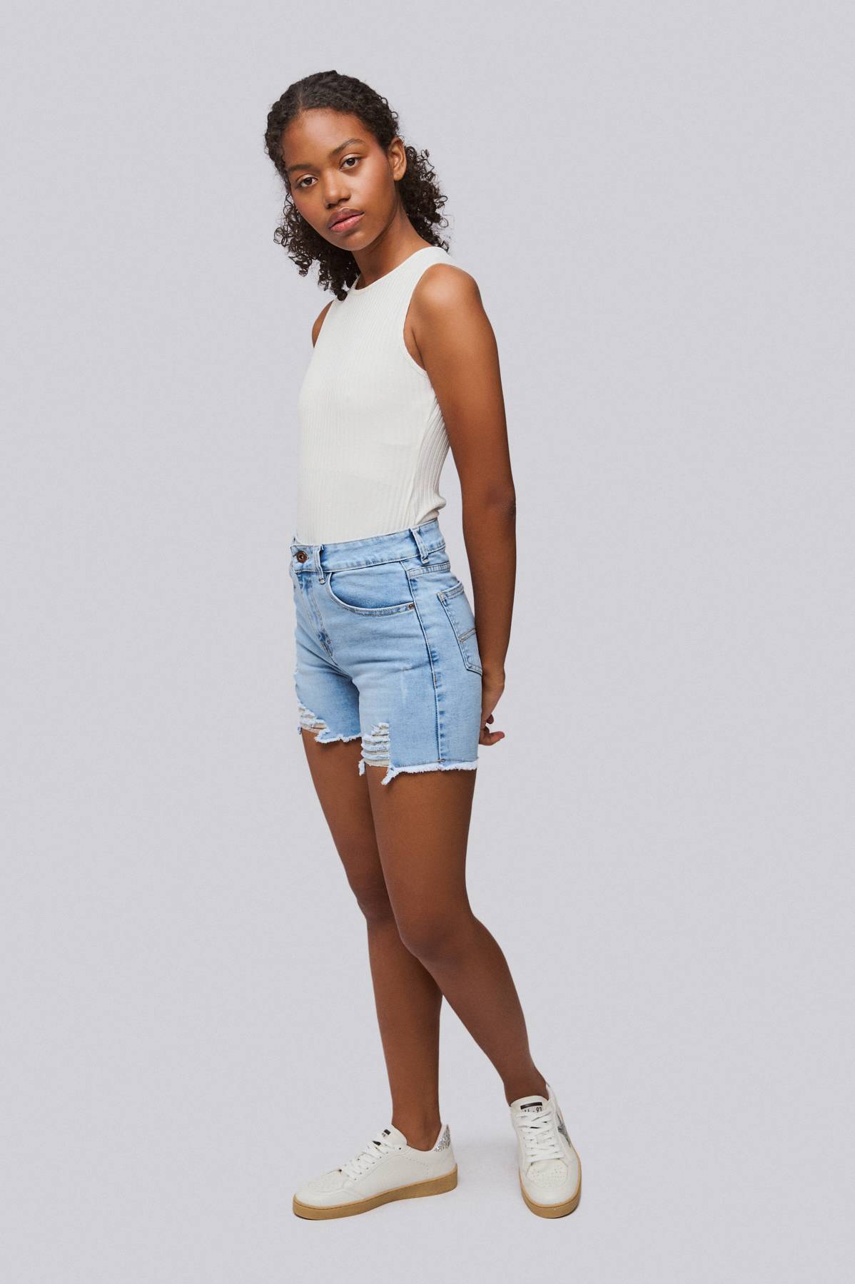 Short Denim con Roturas H O Trybu De Prati Tienda Online