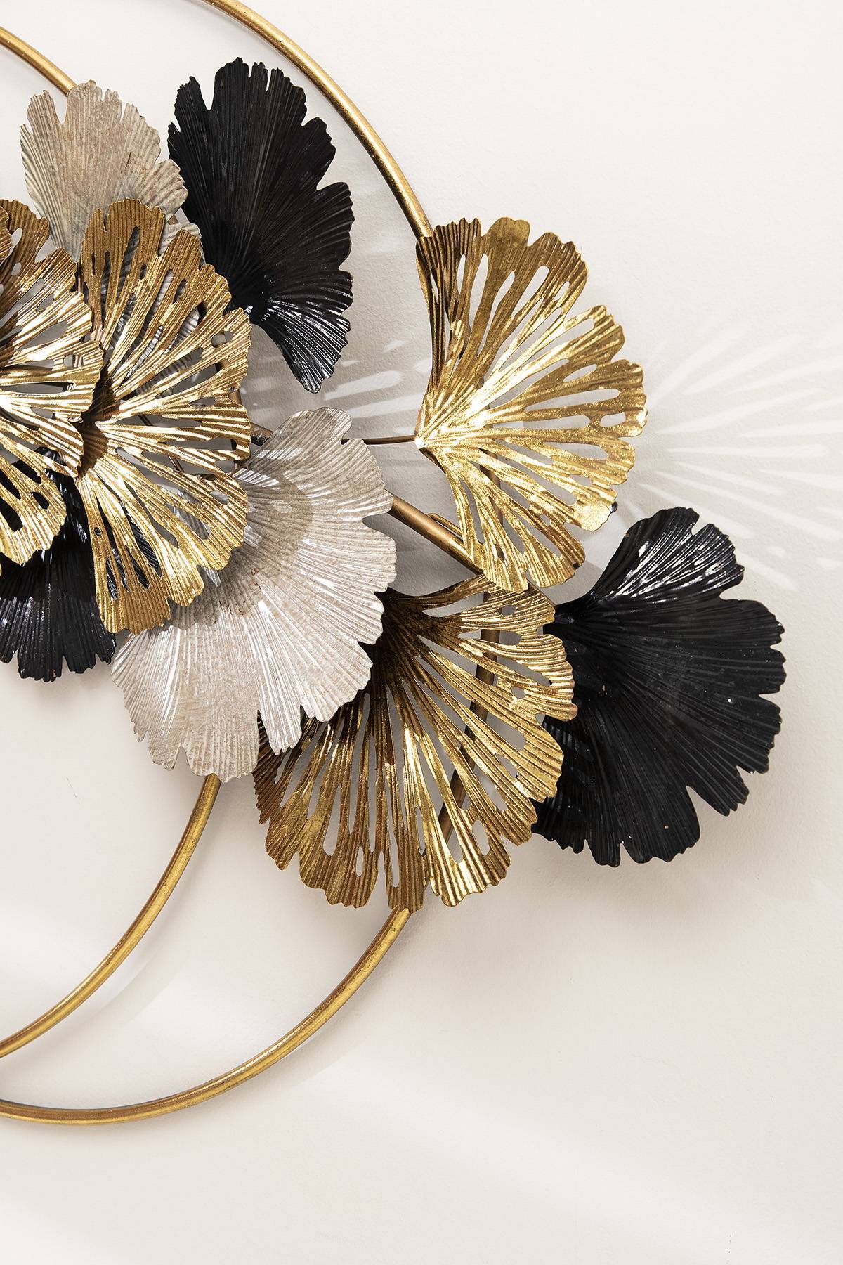 Charola Para Pastel Dorada Redonda Plástico- 125 Piezas Caja