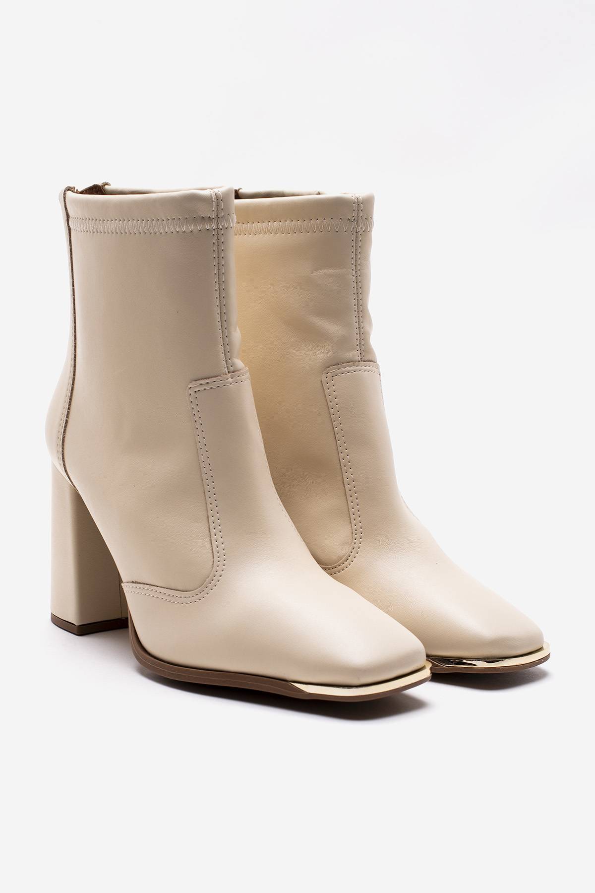 Botas punta cuadrada discount 2019