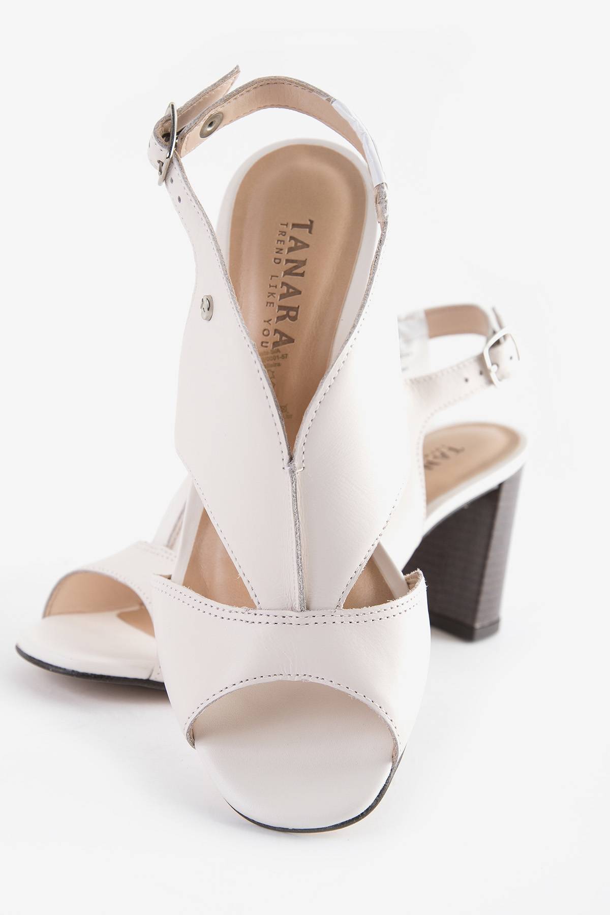 sandalias tanara promoção